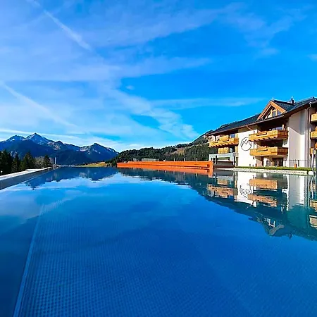 Bergblick 5 Sterne Hotel Tannheim